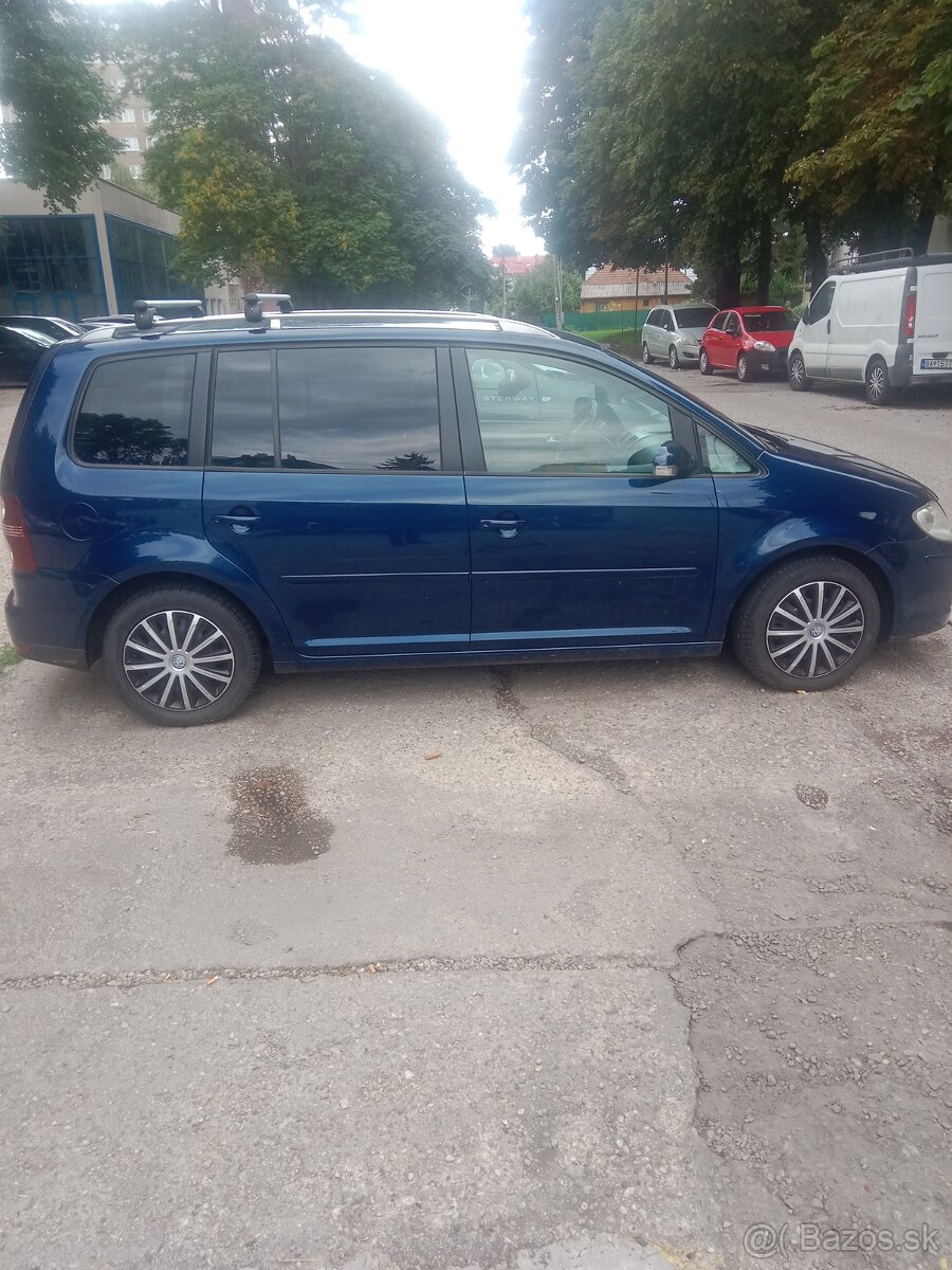 Volkswagen Touran 1.4 tsi - 4