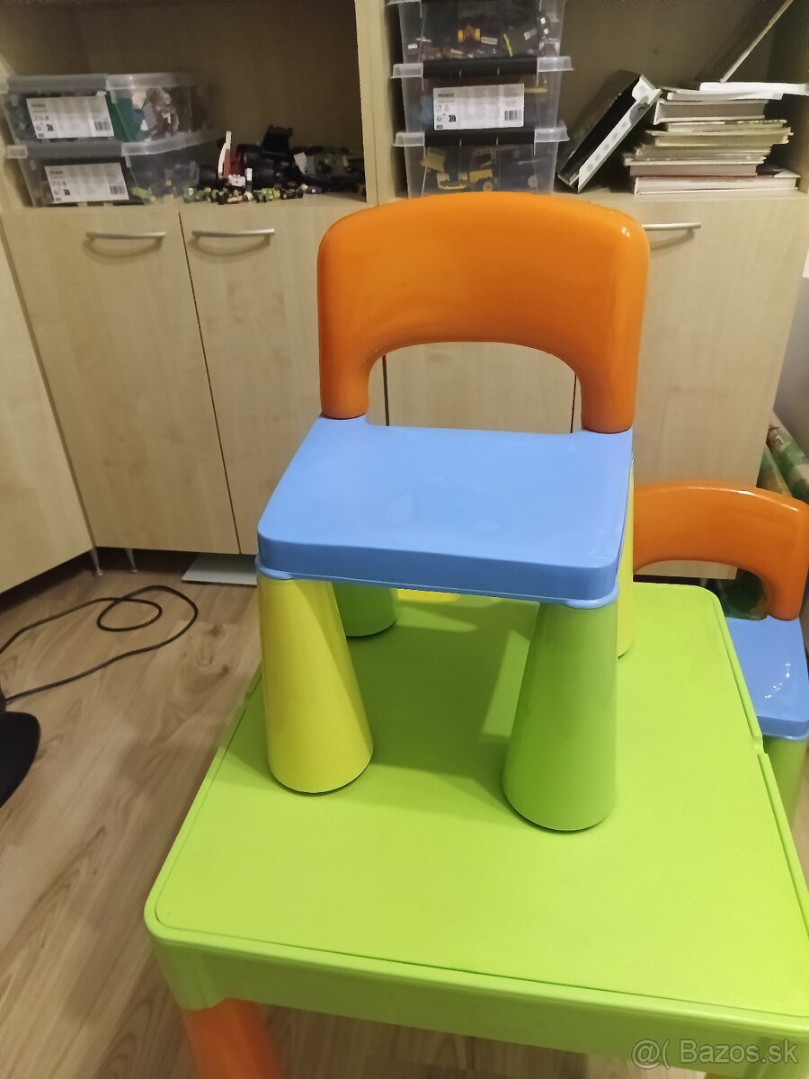 Detský stolík s lego podložkou - 4