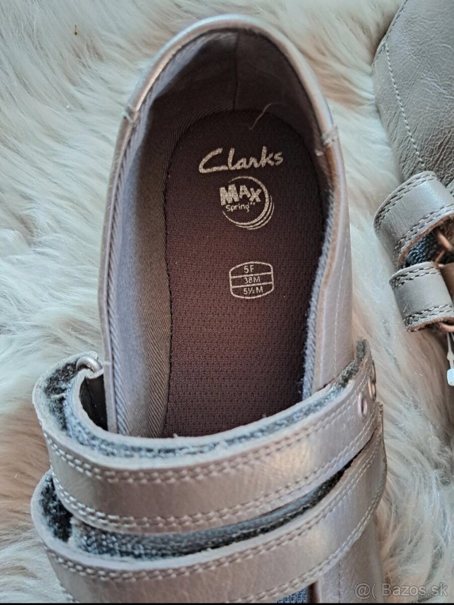 NOVE Celokozene sportove baleriny Clarks. V.38 - 4
