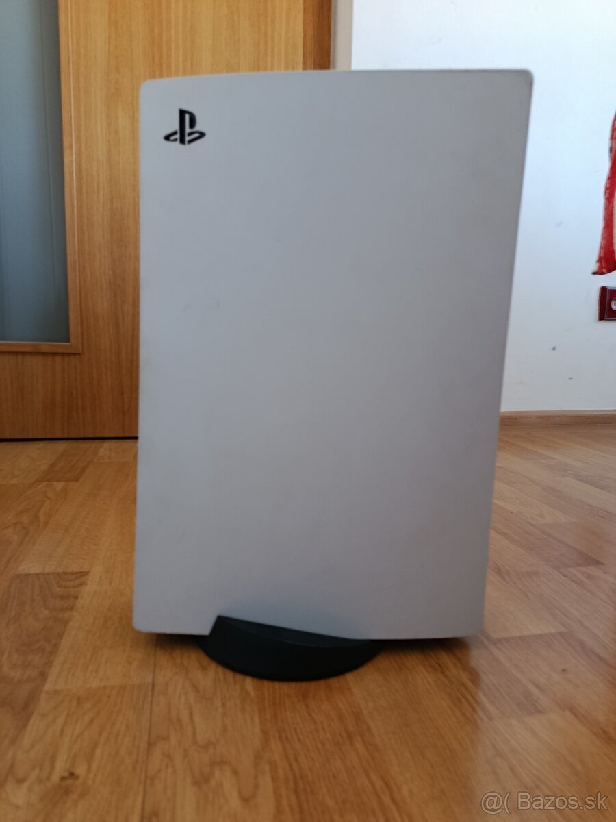 Predám PlayStation 5 + hry + príslušenstvo - 4