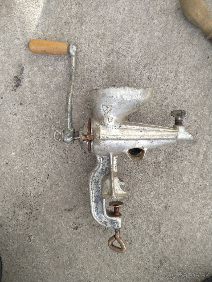 Mlynček na ovocie a mäso - 4