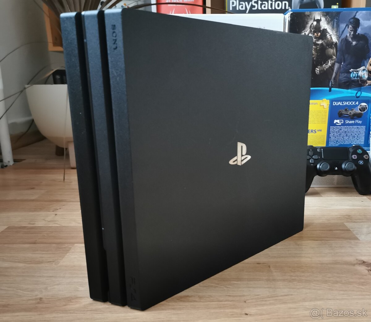 PS4 PRO 1TB - 4