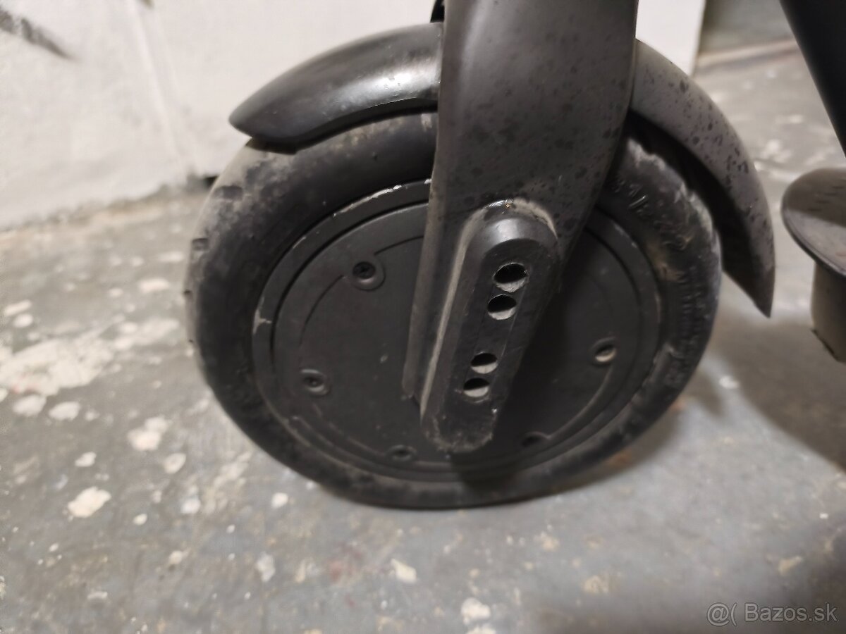 Sencor elektrická kolobežka - 4