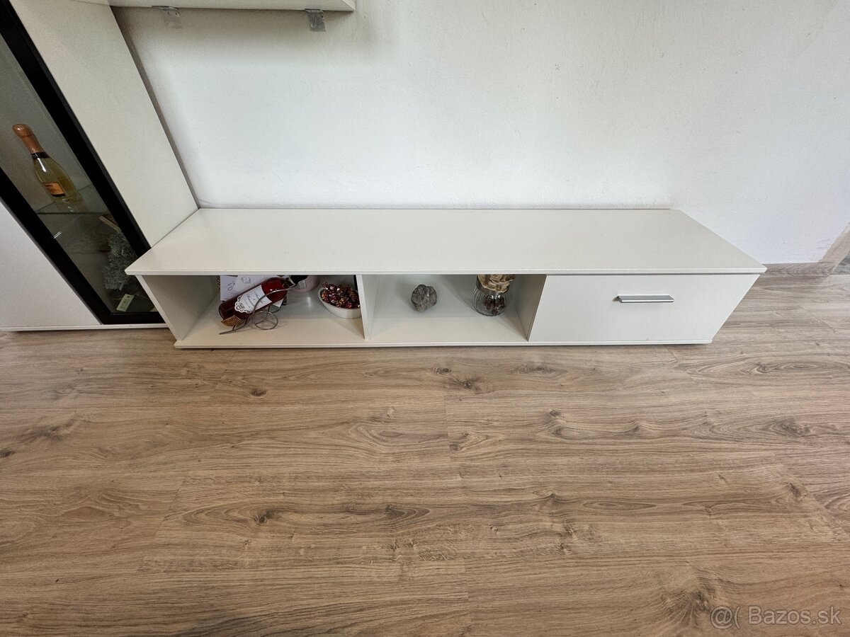 Obývačková stena - 4