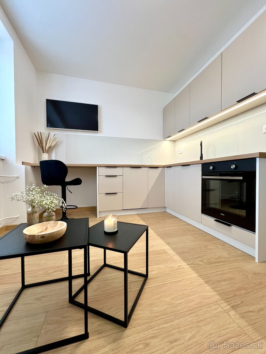 REZERVOVANÉ Exkluzívny byt, garsónka NMnV so záhradkou - 4