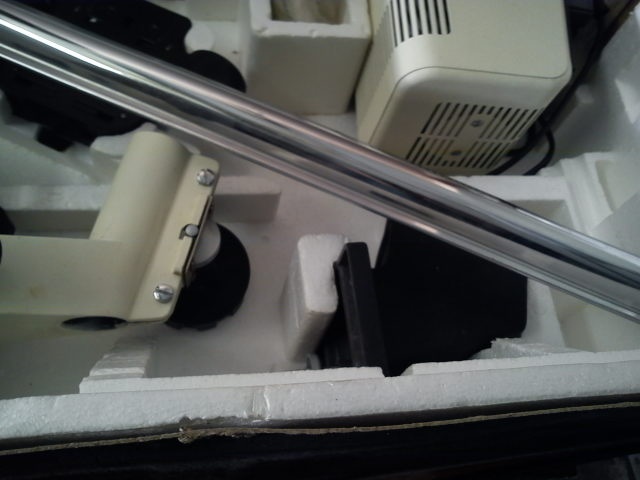 Zväčšovák Axomat 4 + leštička + rámik - 4