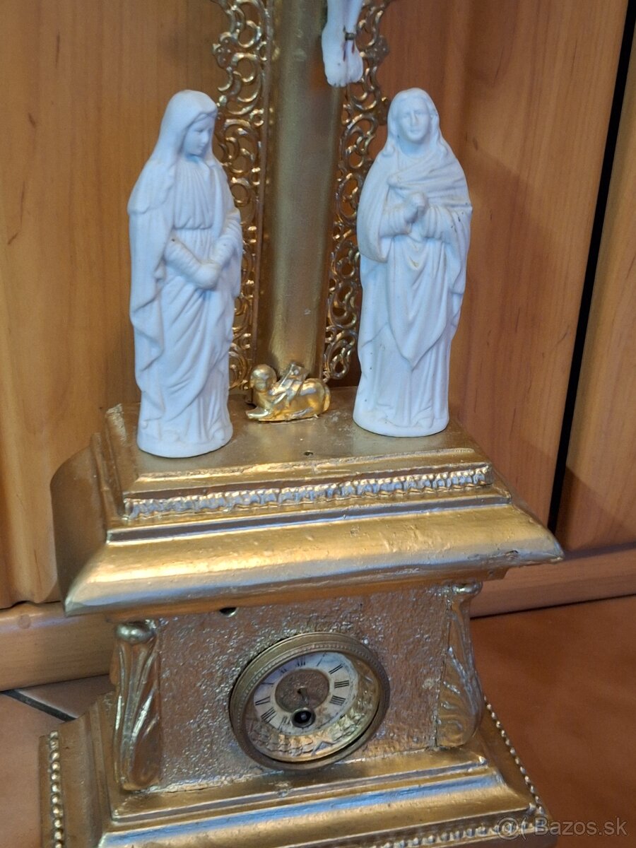 Starý oltár s hodinami - 4