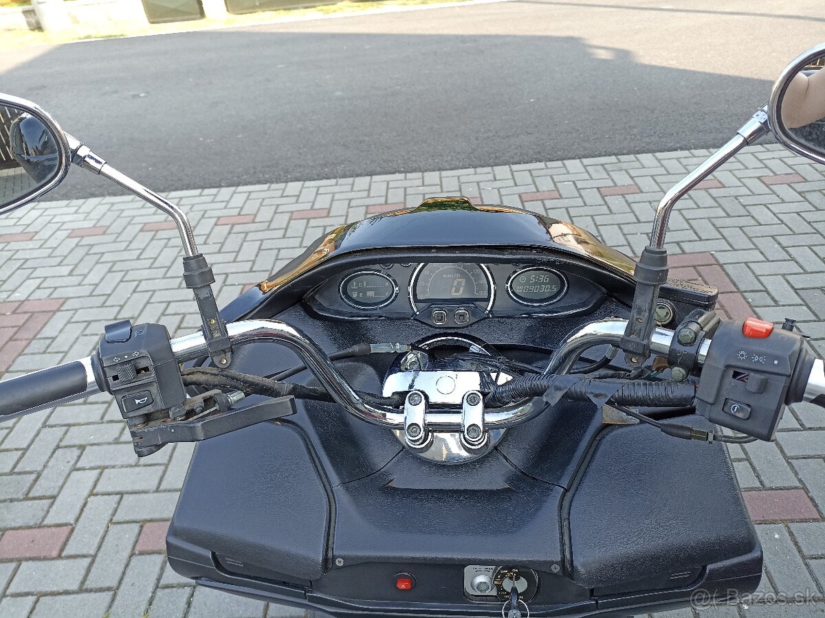 Jinling JLA-925E - 4