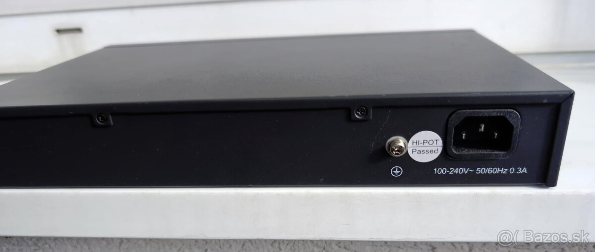 100mbit 24 port switch TP-Link TL-SF1024D - 4