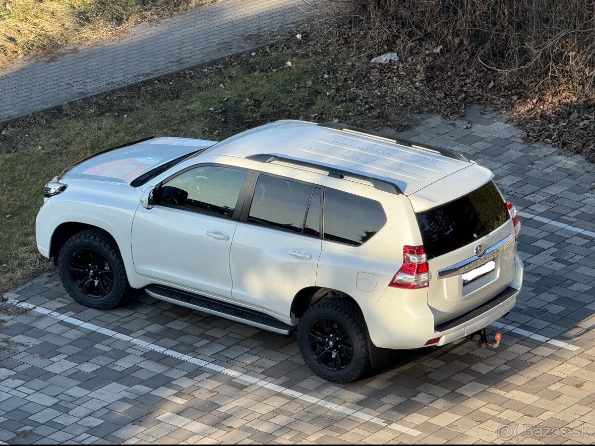 Toyota Land Cruiser 150
