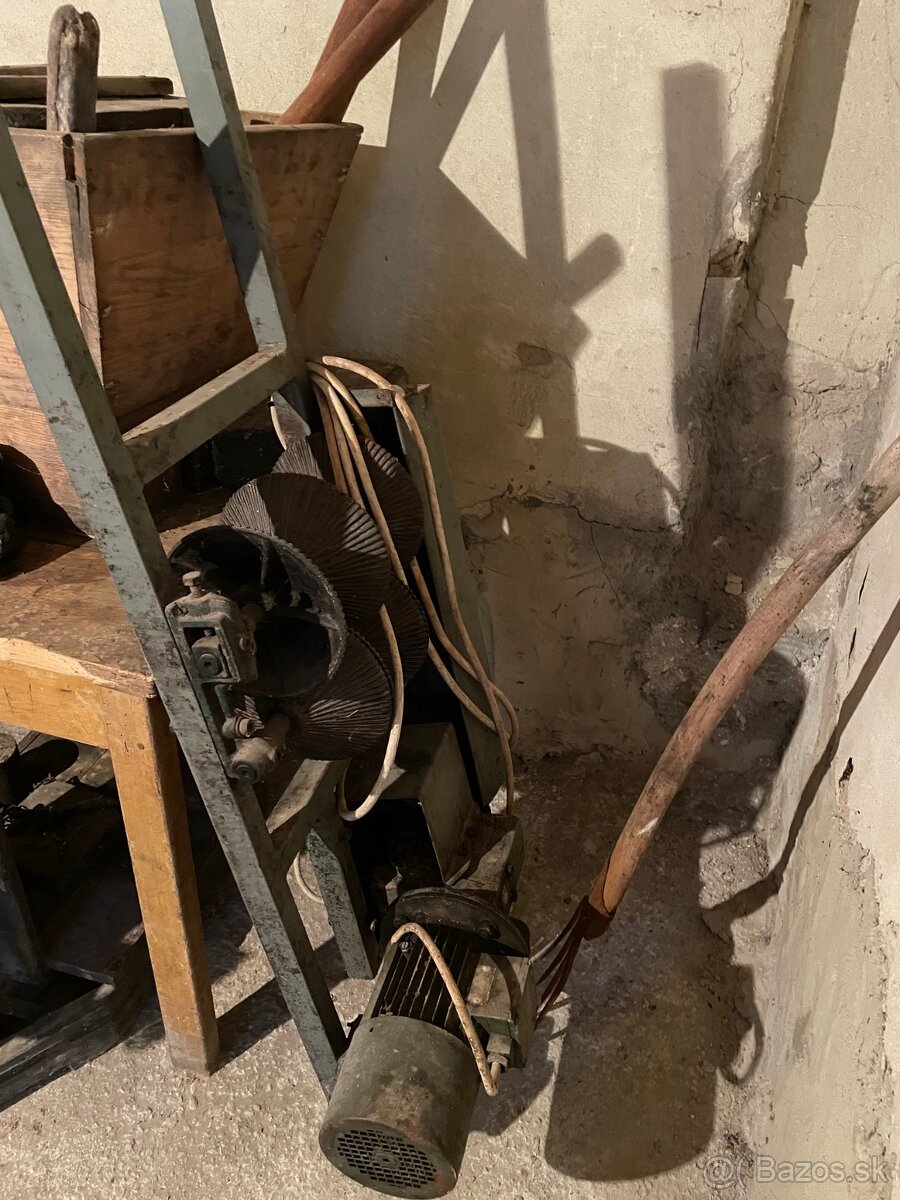 Stary dom nabytok a stare veci - 4