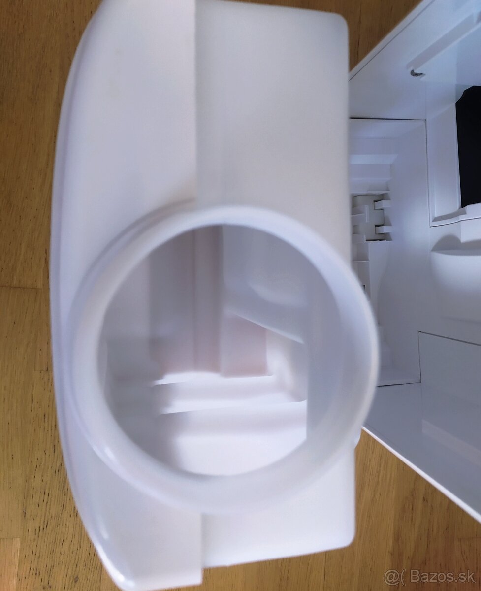 NOVÝ VEĽKÝ ČISTIČ A ZVLHČOVAČ VZDUCHU PHILIPS HU - 4