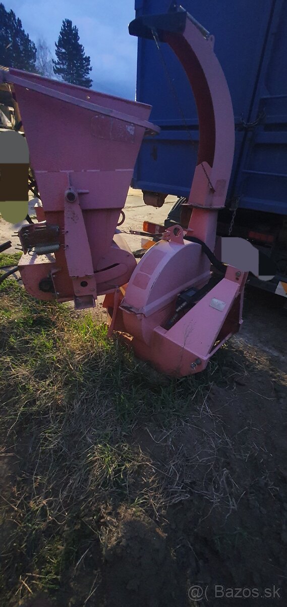 Predam stiepkovac,drvic konarov - 4