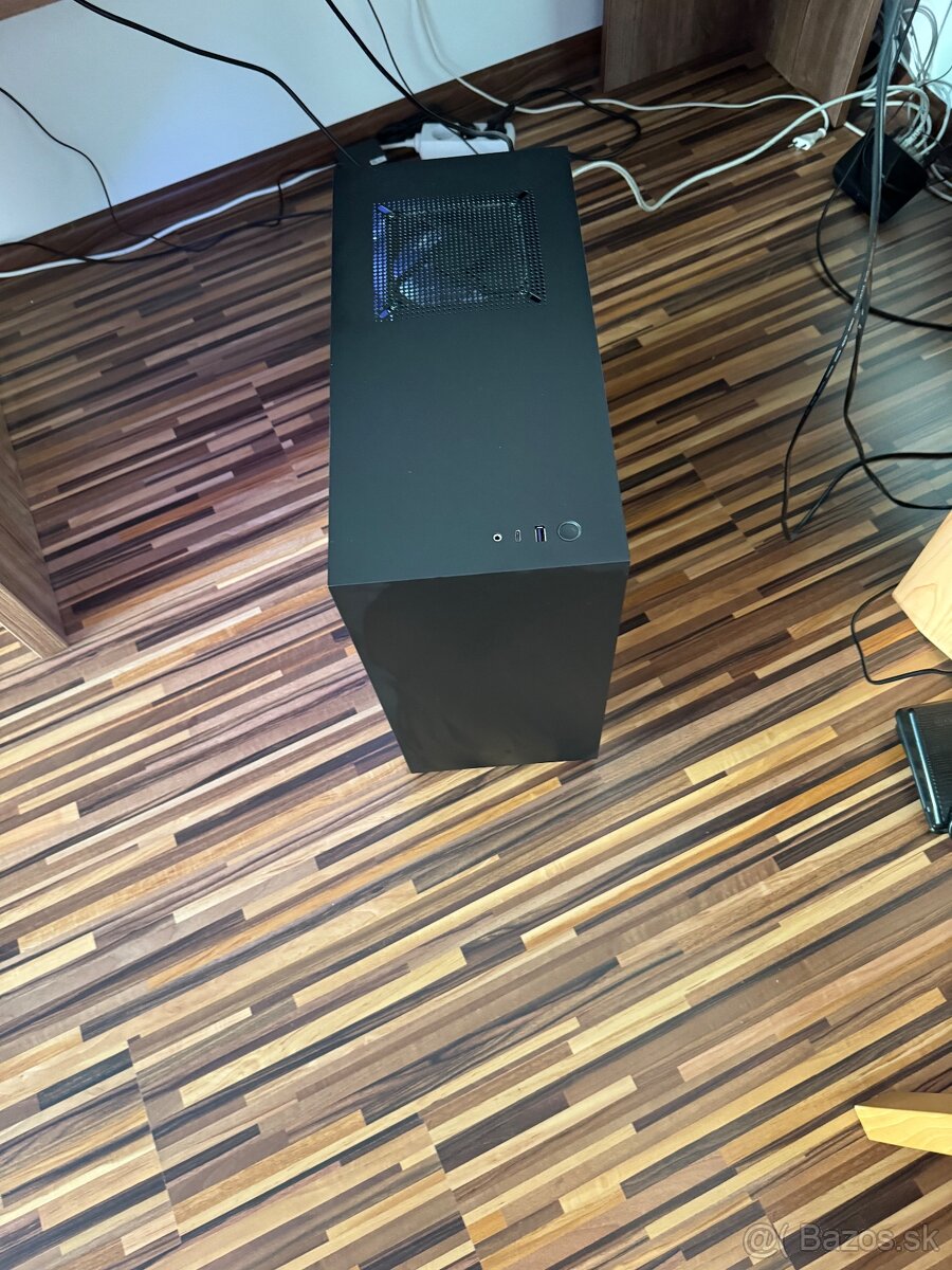 Počítačová zostava - 4