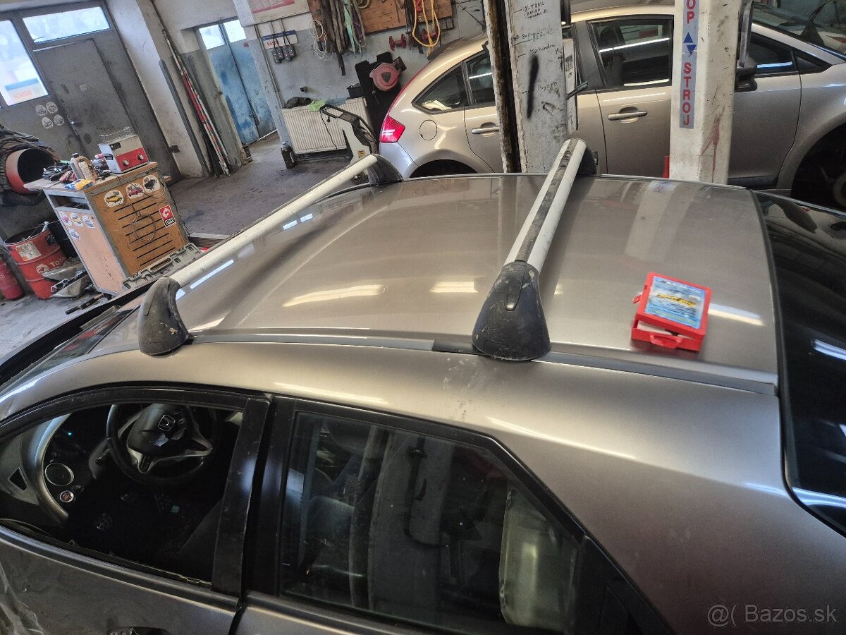 Predám Náhradné diely Honda civic 8G - 4