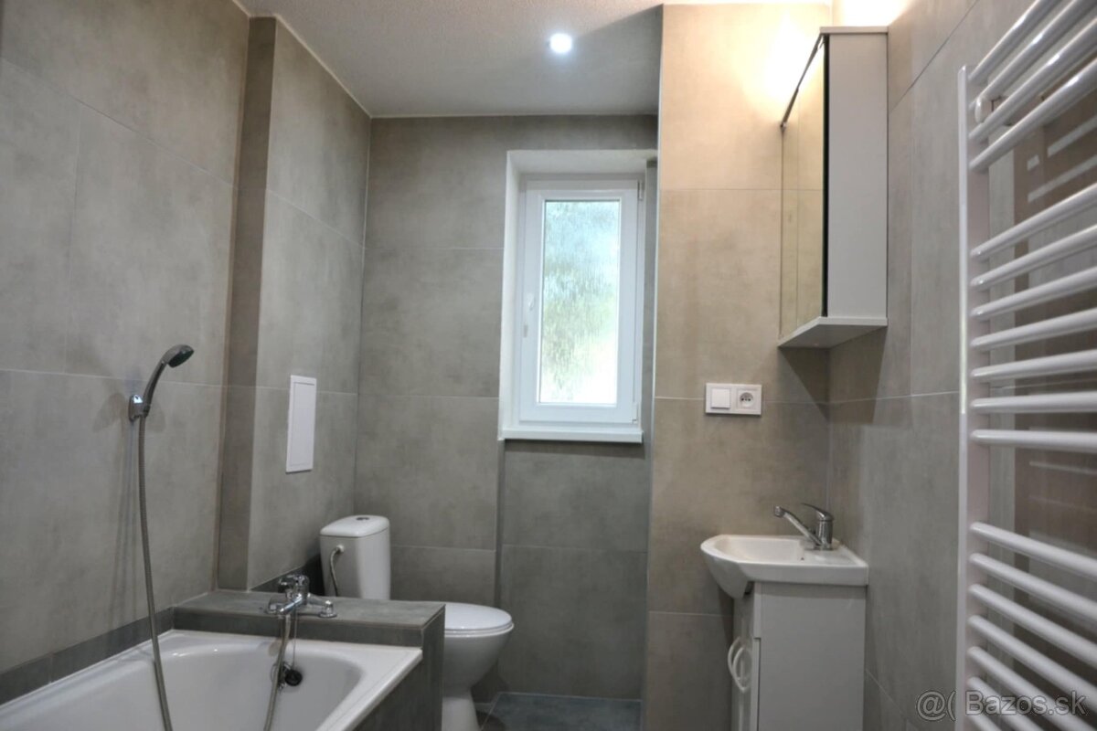 Prenajmem 2-izbovy byt v PT - 4