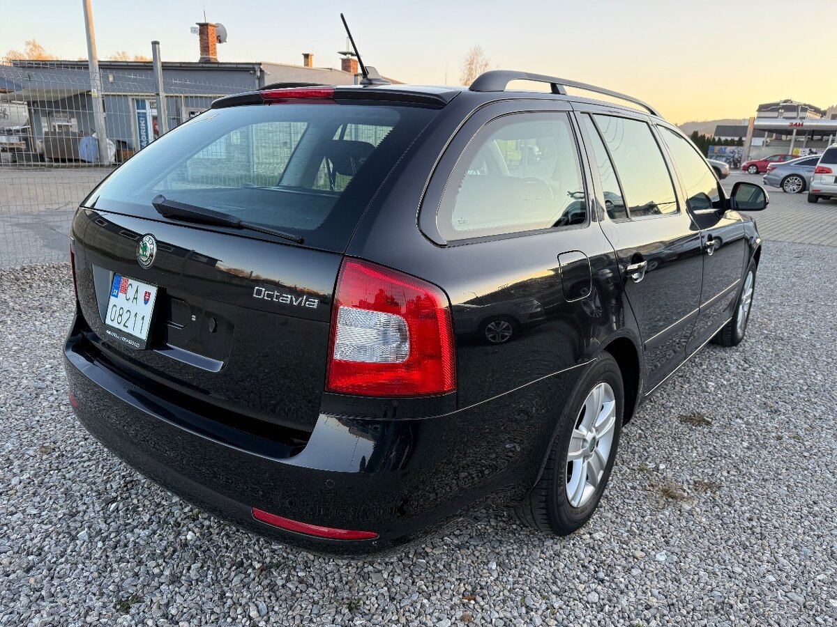 Škoda Octavia 1.6TDI Elegance - 4