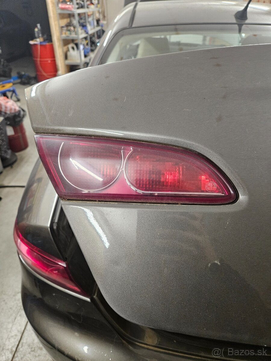 Rozpredam alfy 159 1.9 aj 2.4 jtdm - 4