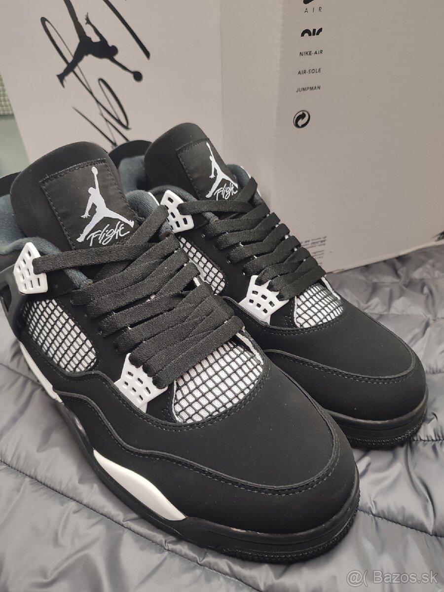 Air Jordan 4 Retro Thunder White - 4