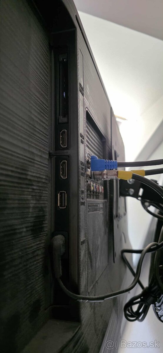 Televízor Samsung UE32T5372CD - 4