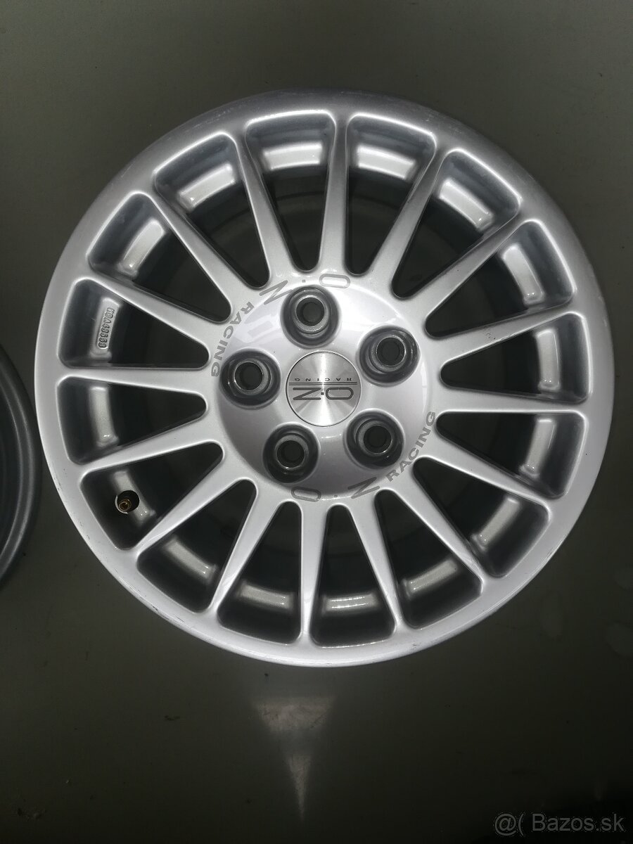 OZ racing r15 5x112 - 4