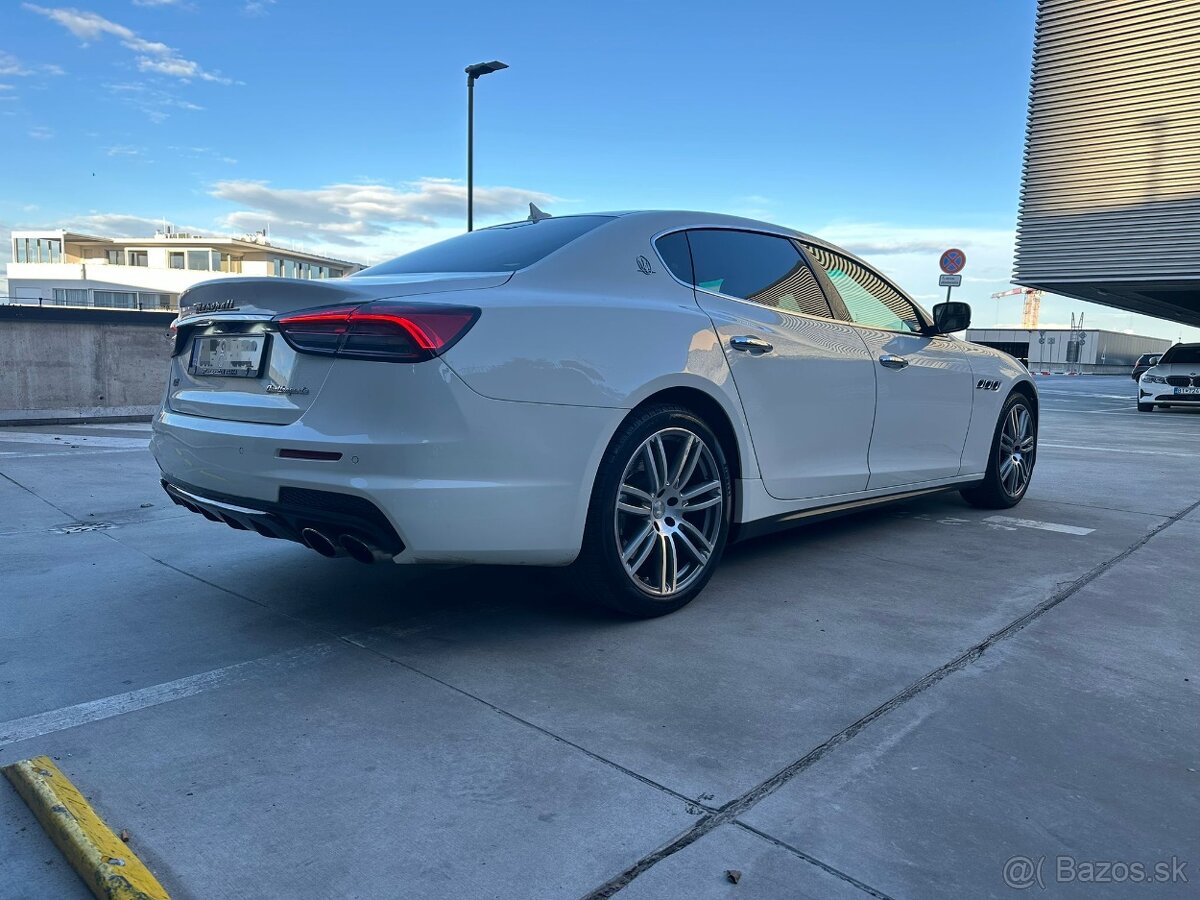 Predám Maserati Quattroporte SQ4 TROFEO 2017 - 4