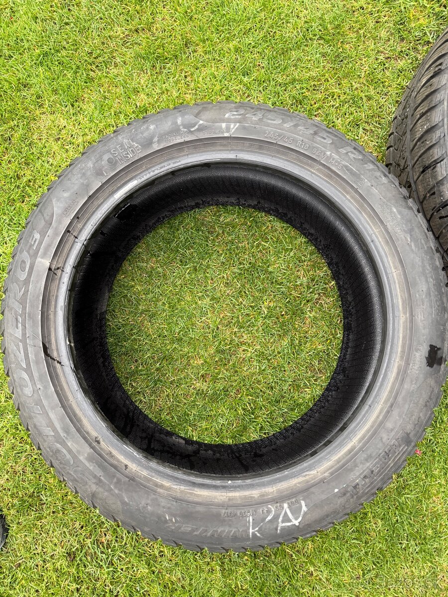 Zimné Pirelli Winter Sottozero 3 245/45 R18 95 v M+S - 4