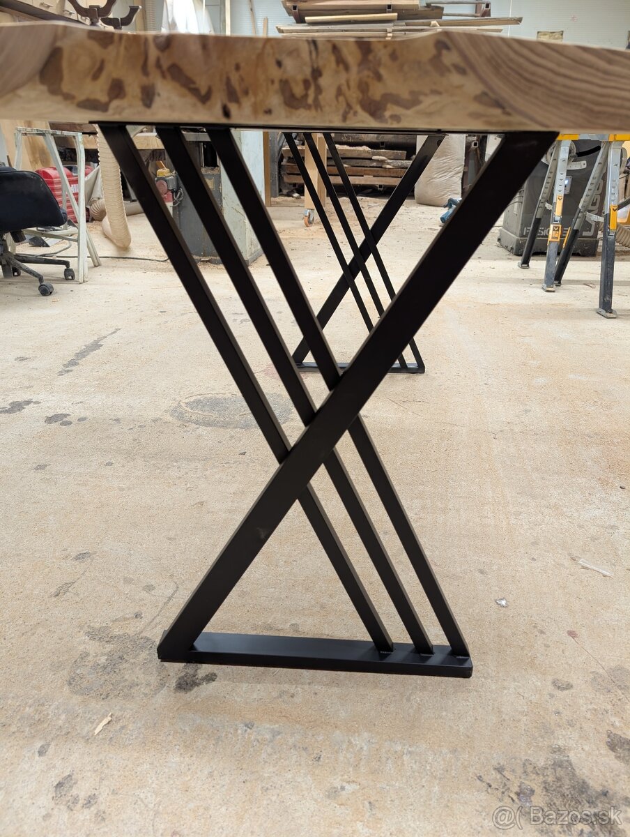 Jedálenský stôl - 4