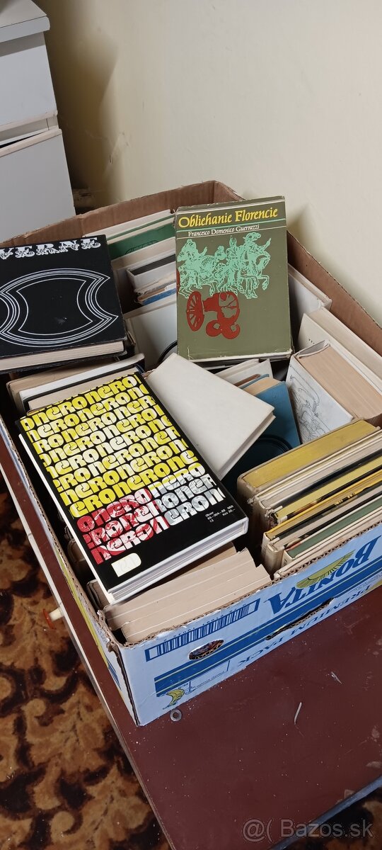 Knihy - 4