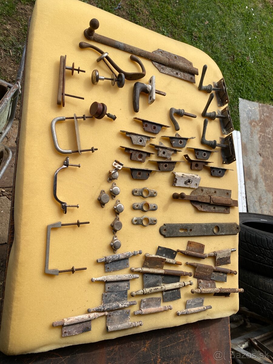 Konva, kľučky okien - 4