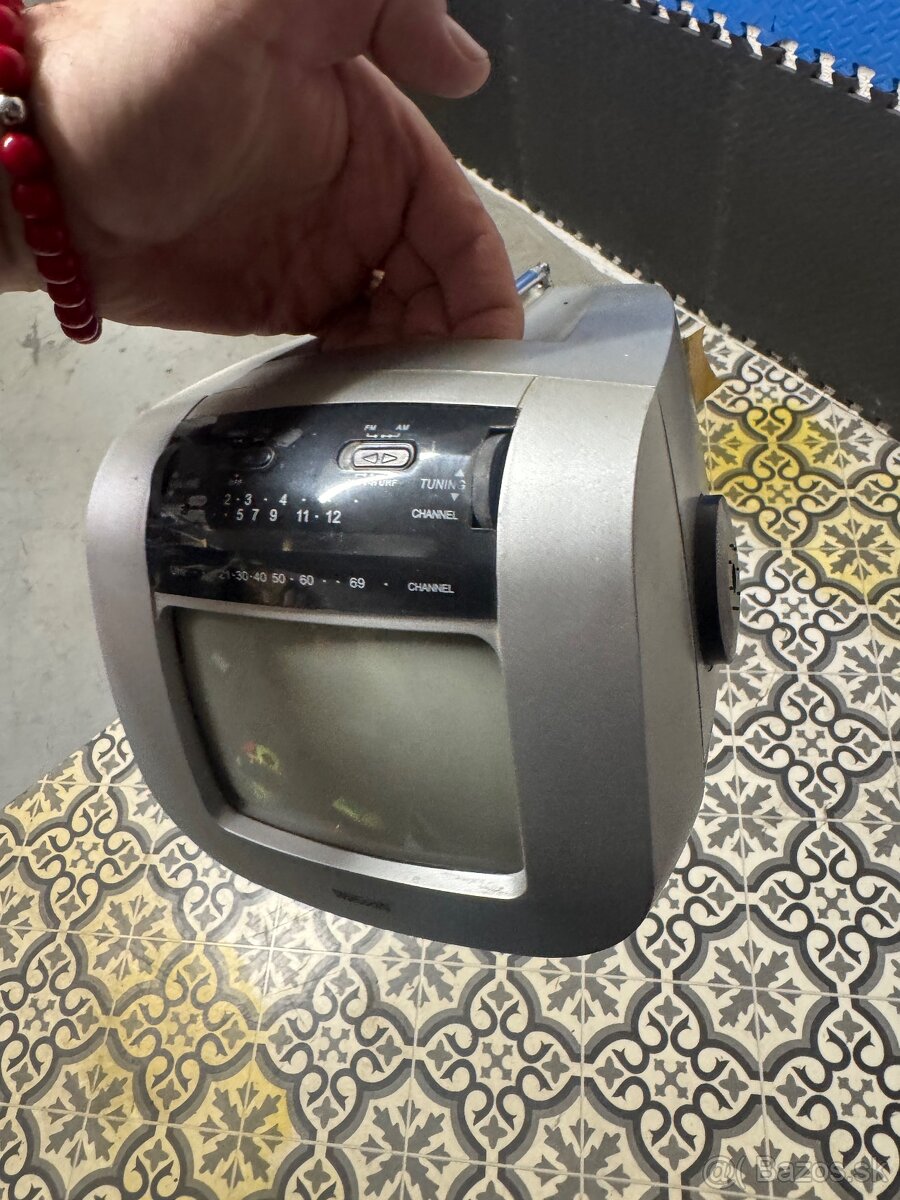 TESLA … mix z garaze - 4