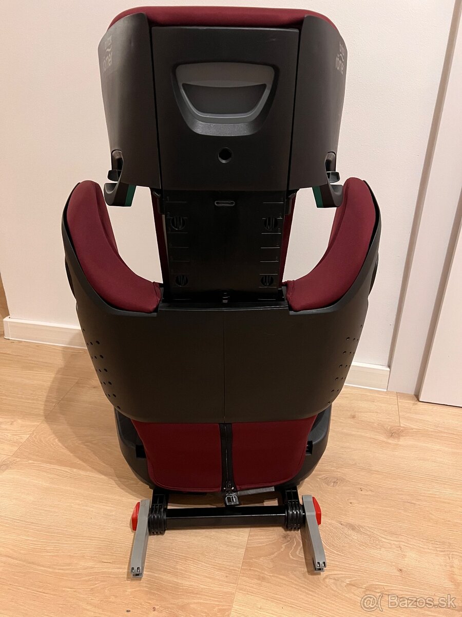 Predam autosedacku Britax Romer II - 4