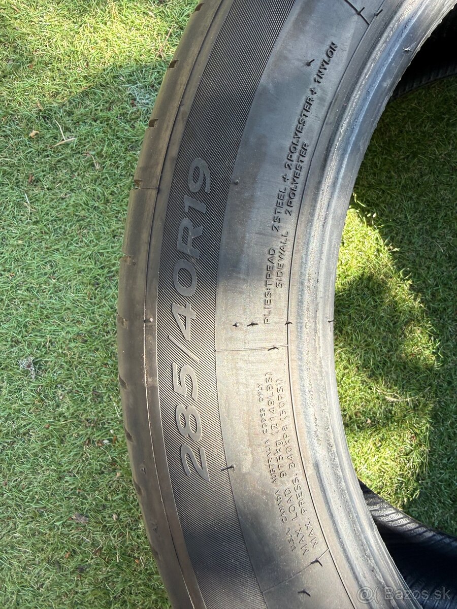 Hankook 285/40 r19 - 4