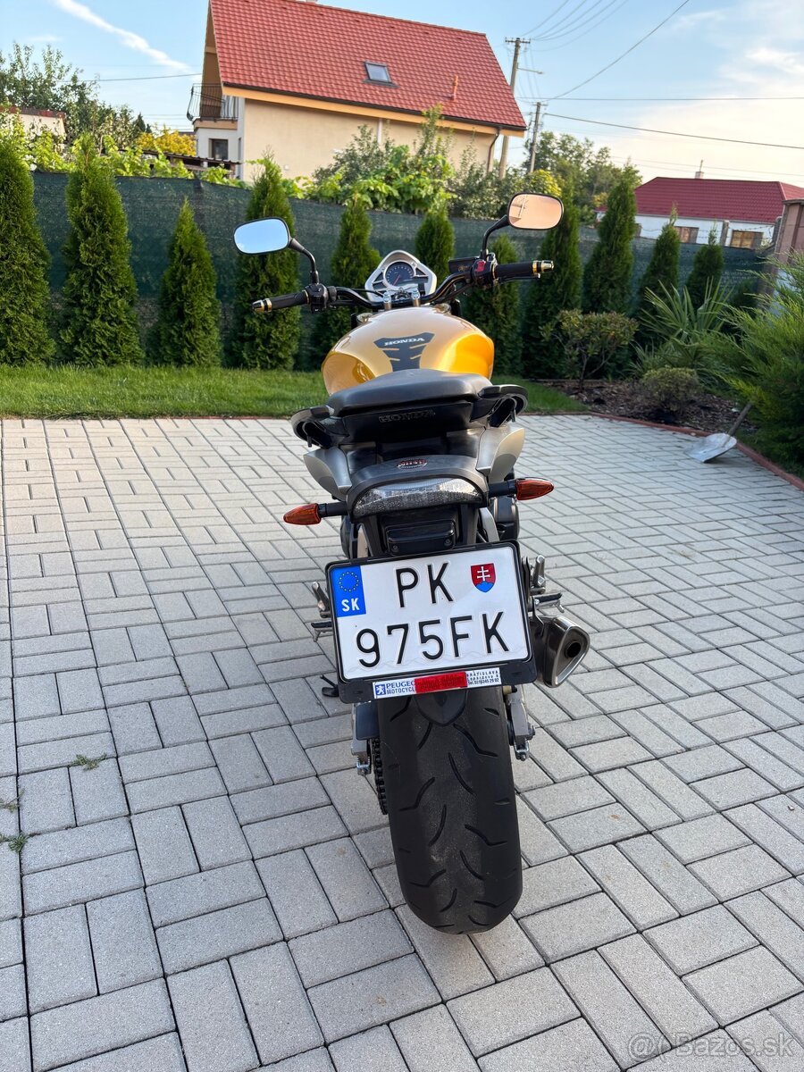 Honda Hornet CB600F - 4
