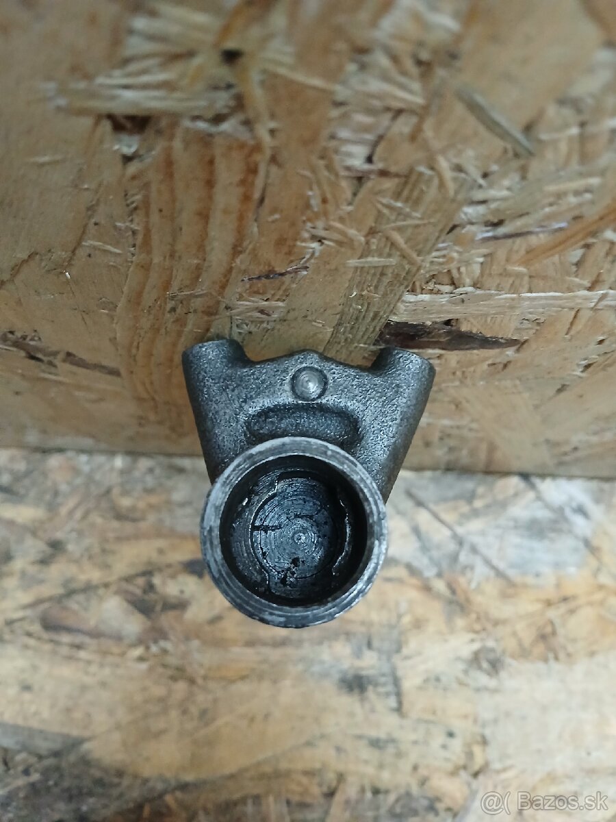 Hriadeľ radenia s unášačom - ČZ 125/175-476,477,487,488 - 4