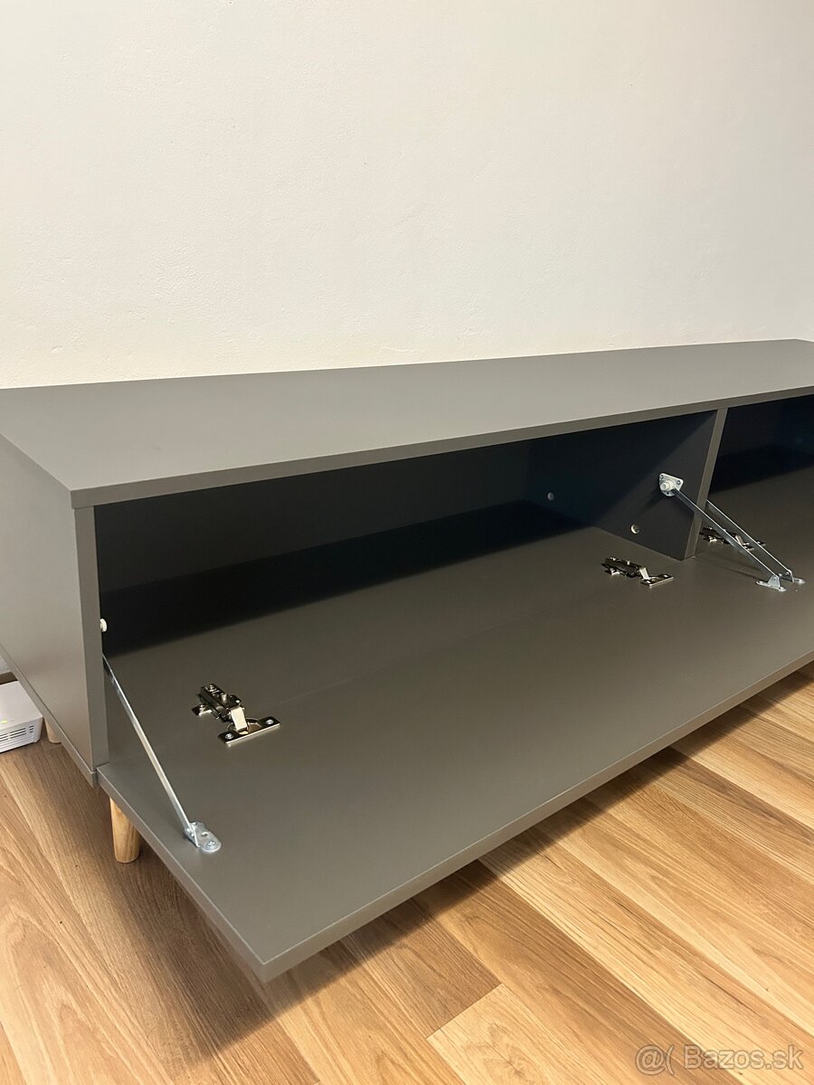 Sivý moderný TV stolík, komoda pod TV - 4