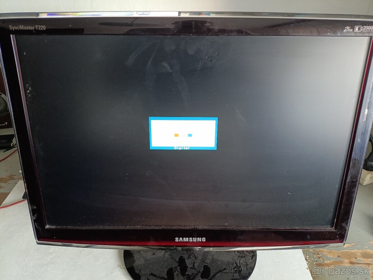 Samsung T220 22 palcový funkcny - 4