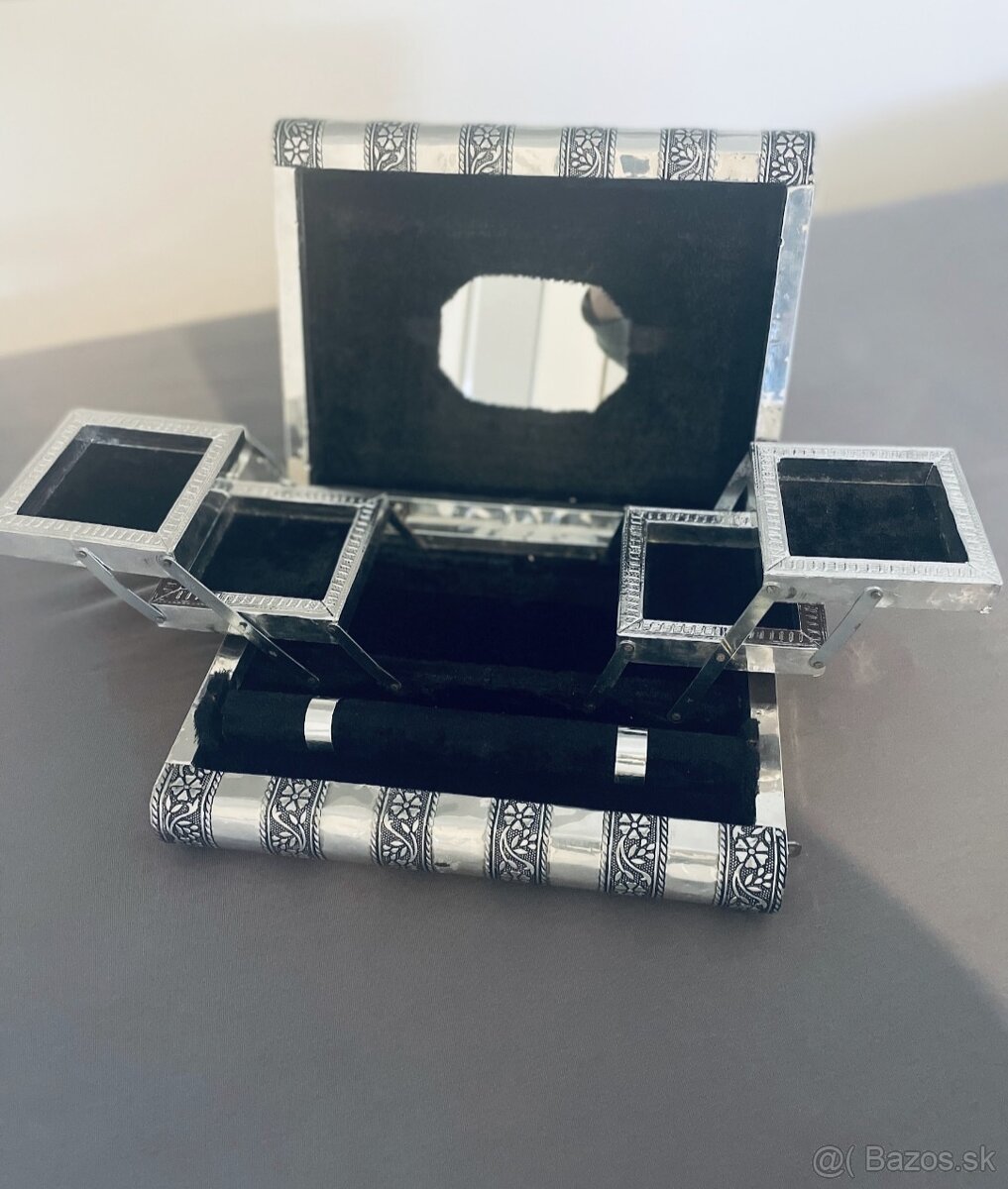 Starožitné šperkovnice a hrebeň - 4