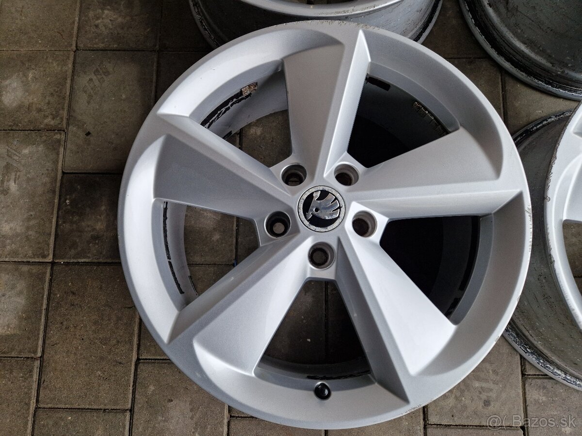 Golus 5x112 R18 - 4