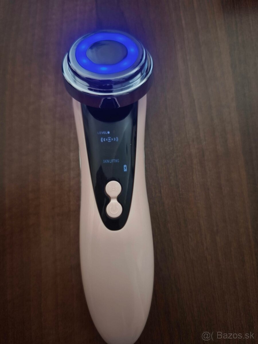 Kozmetický prístroj na tvár - 4