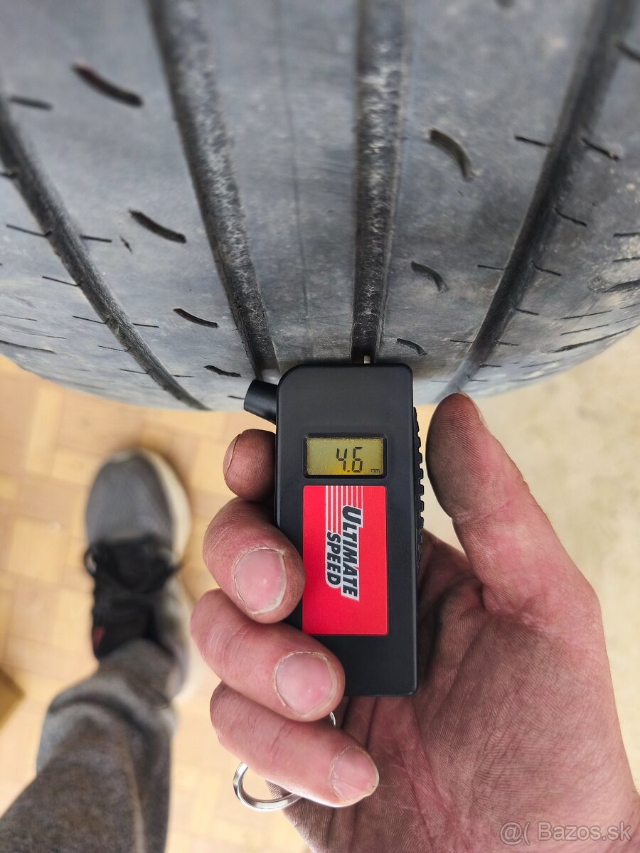 225/55 R19 letne - 4