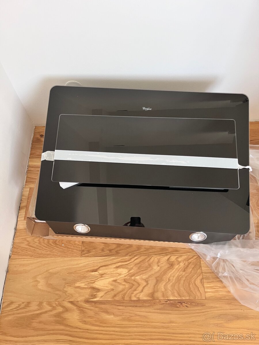 Dizajnovy Odsavac par Whirlpool AKR 855/1 GBL - 4