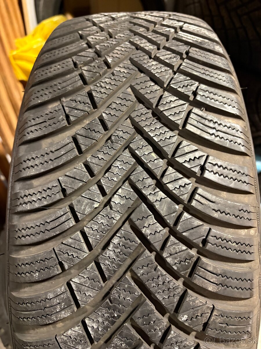 215/55r17 - 4