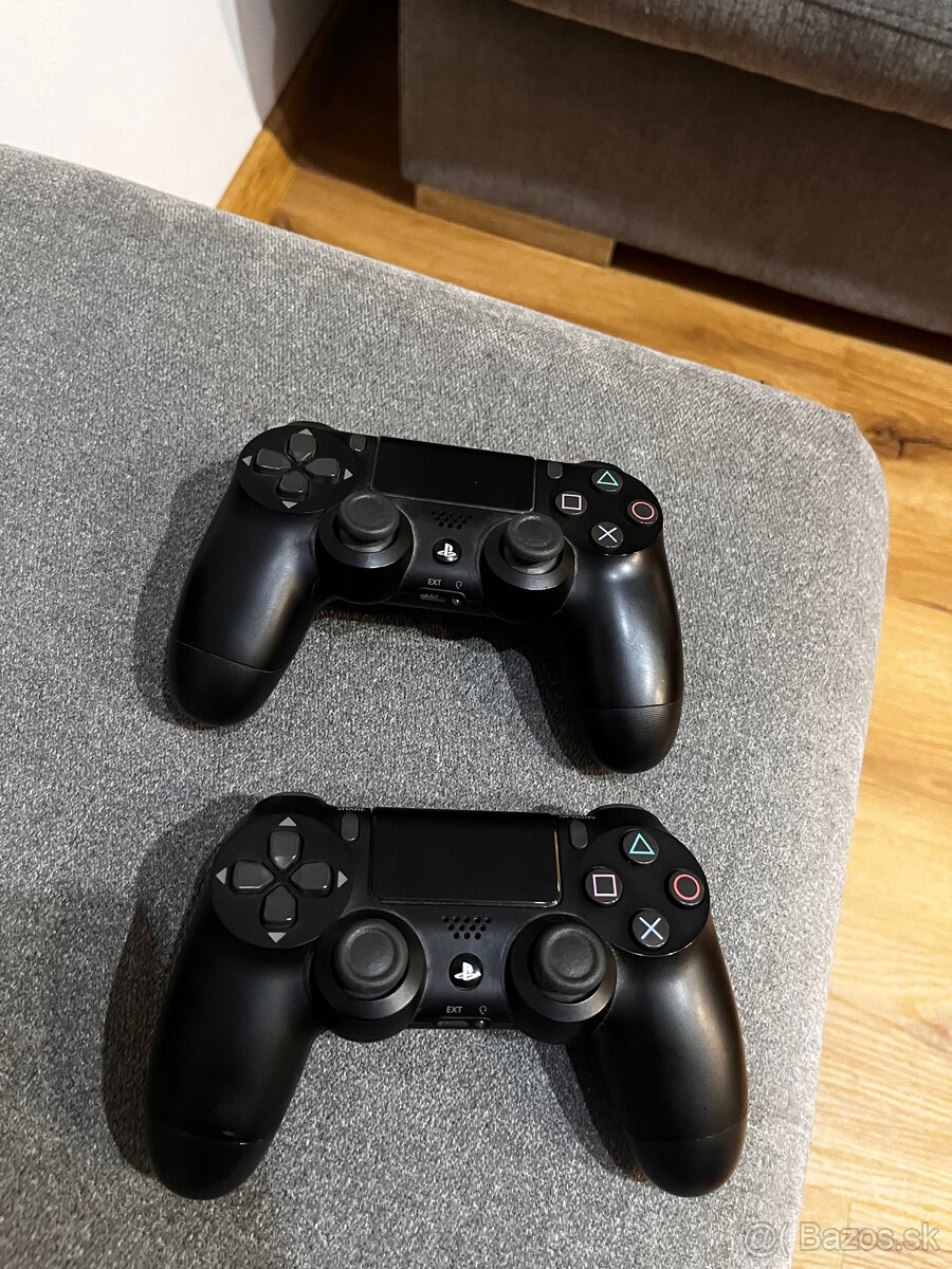 Predám PS4 + 2x Dualshock - 4