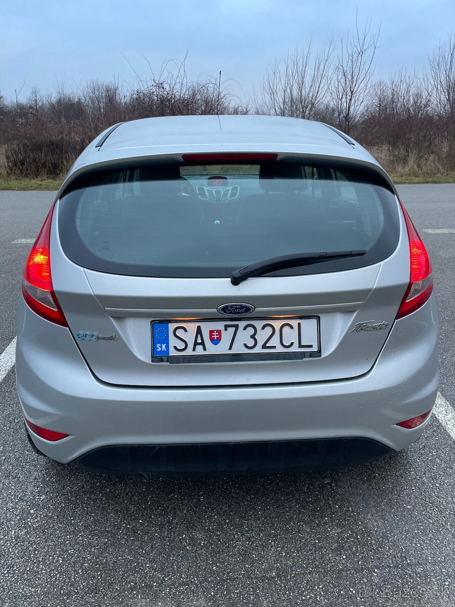 Ford fiesta - 4
