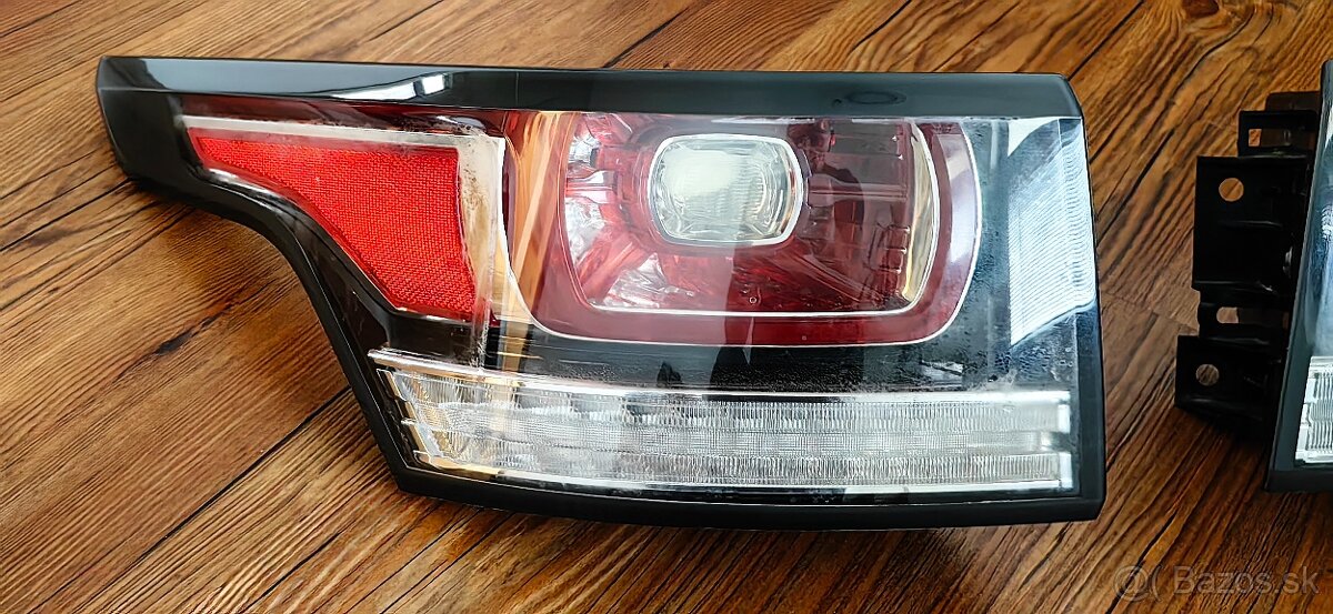 zadne svetlá na Land Rover - 4