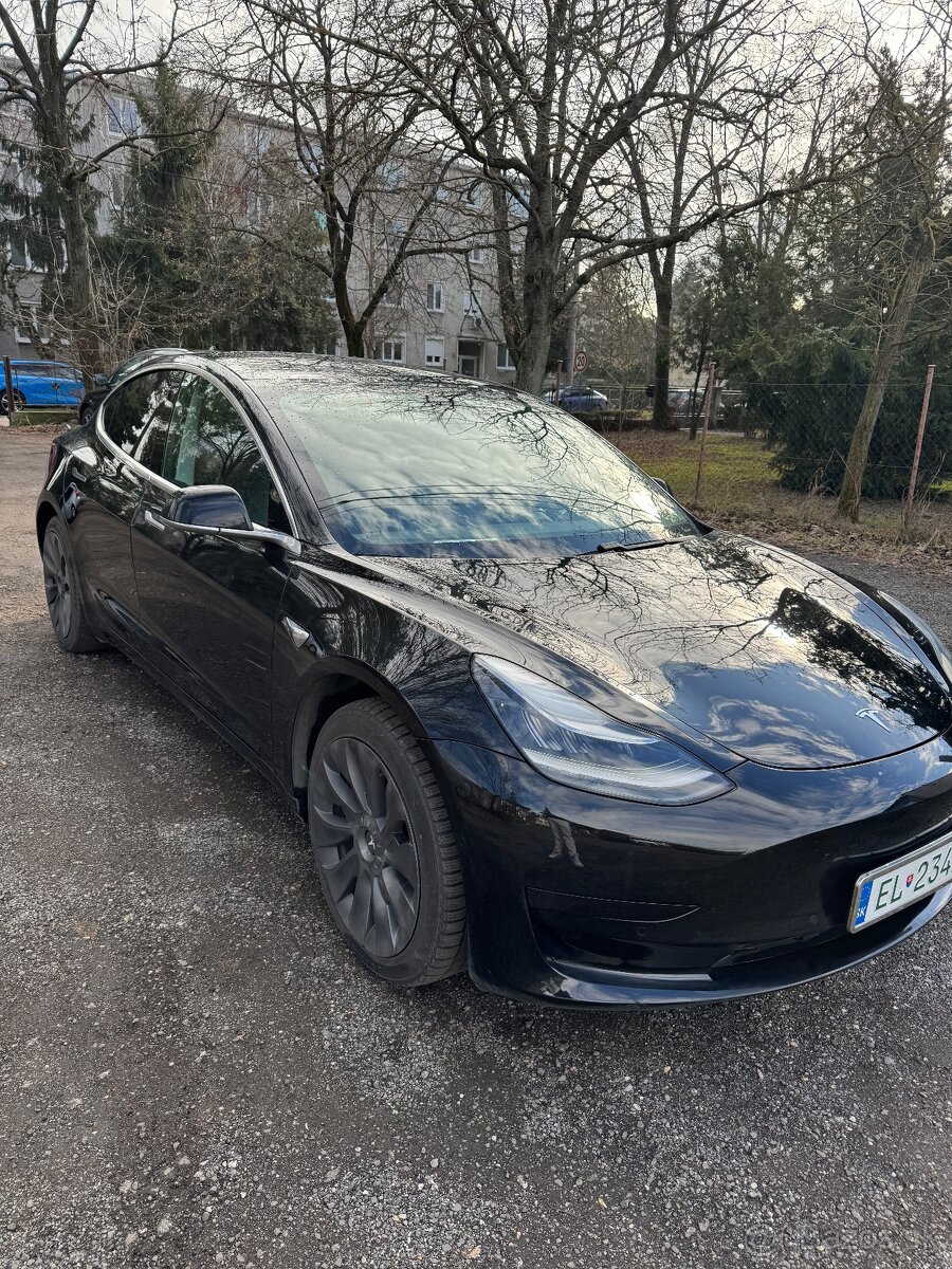 Tesla Model 3 Standard Range Plus (Premium) - 4
