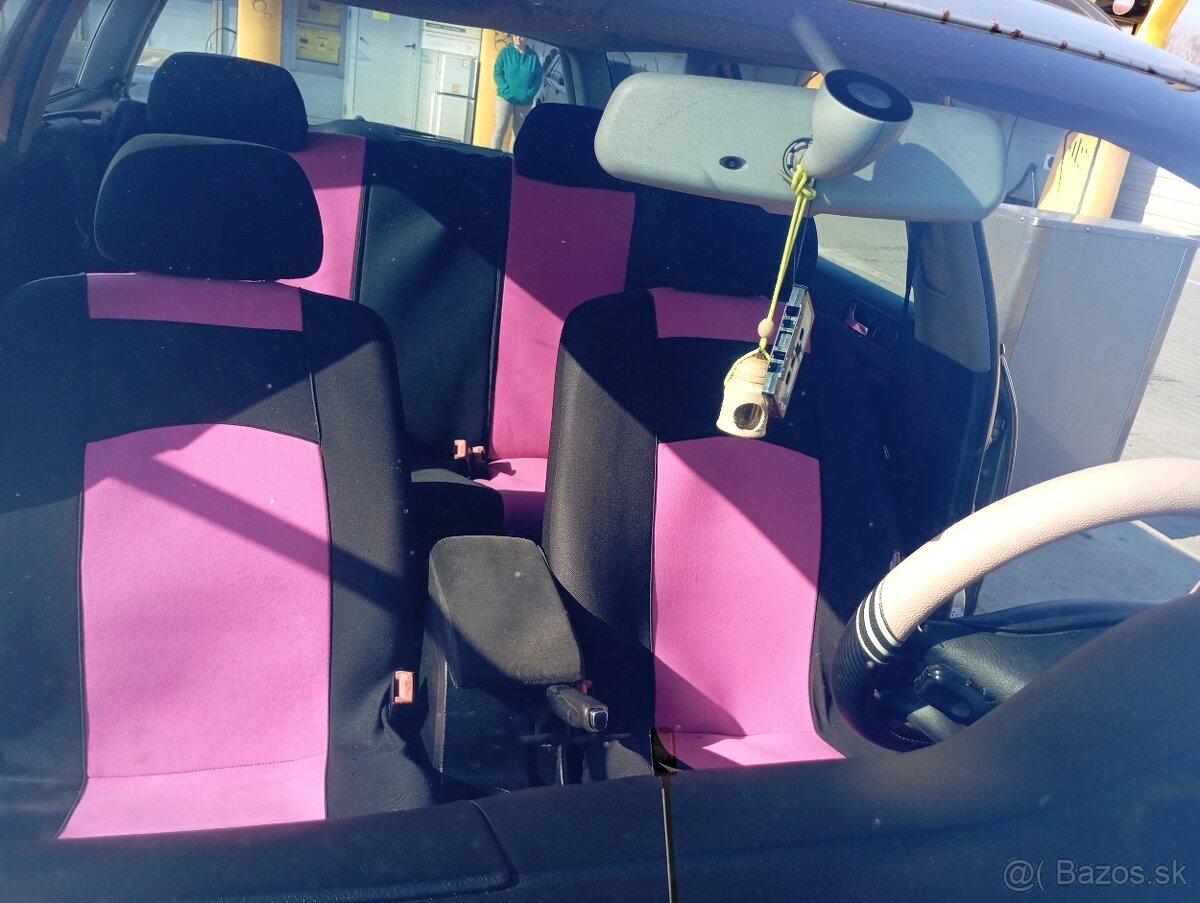 Predám ojazdené auto Volkswagen Passat Combii - 4