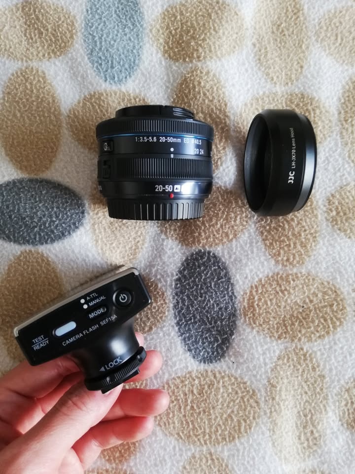 Samsung NX100 - 4
