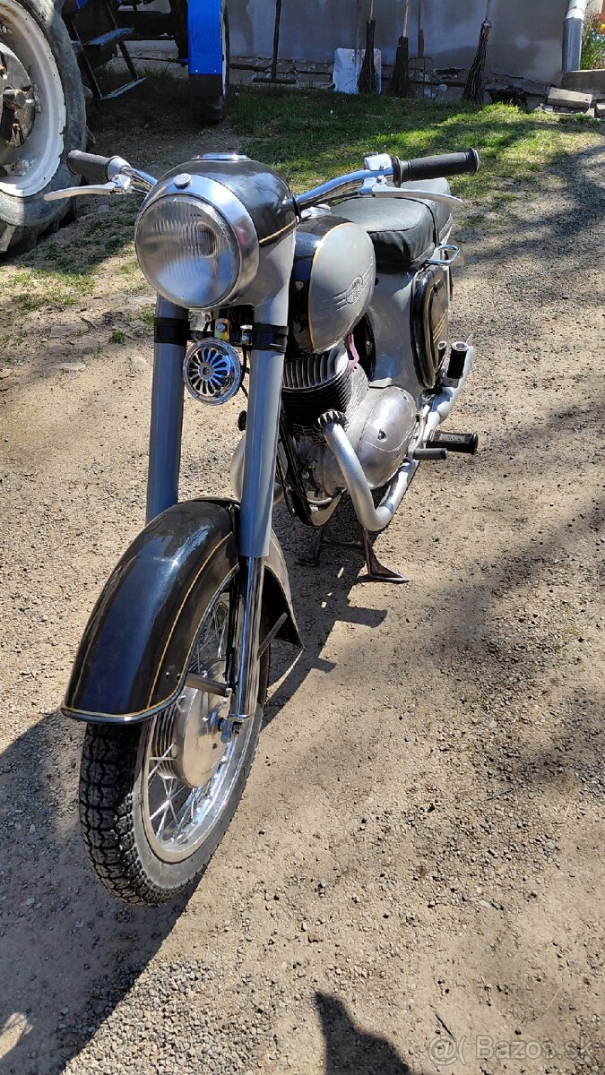 Jawa 250/353 - 4